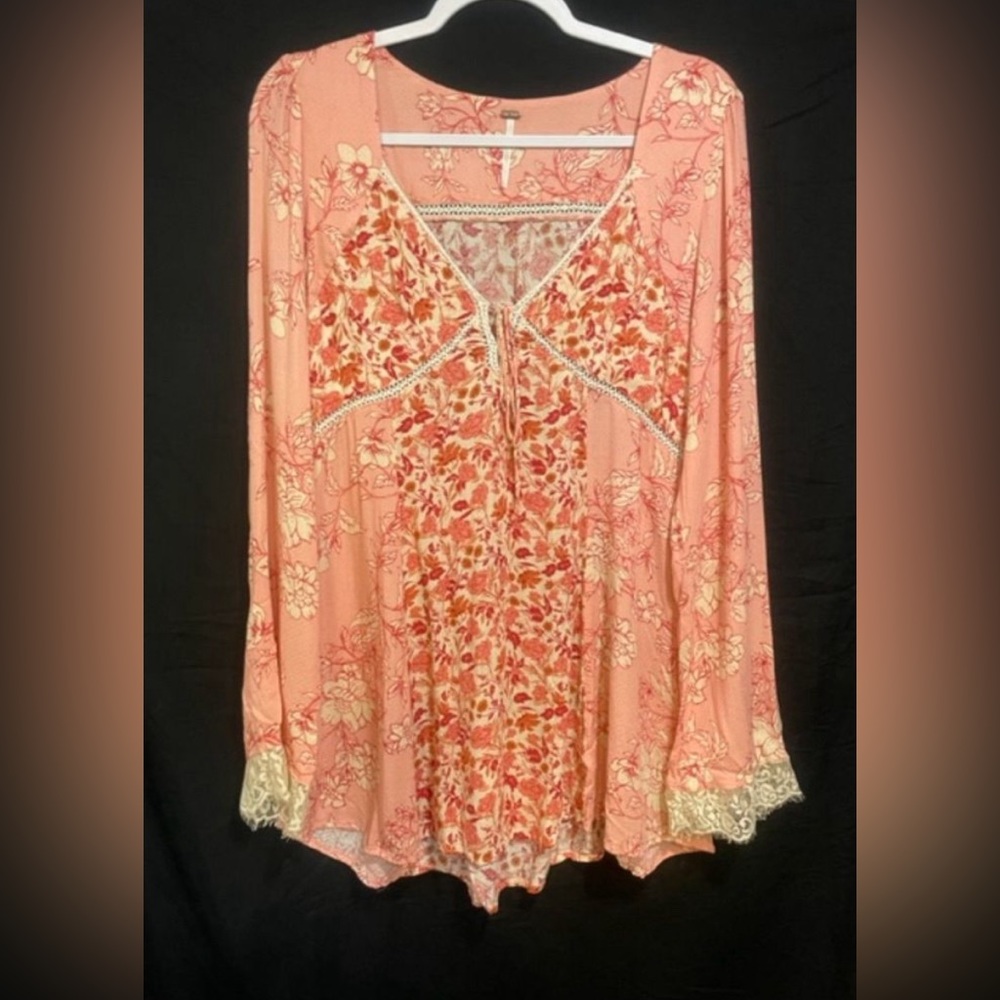 Free People Large Odette Petal Combo Tin Crochet Lace Smocking Bell Sleeves